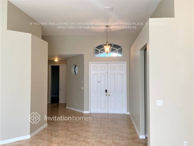 Foto del edificio - 8444 S Lake Forest Dr