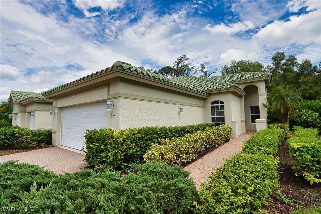 754 Vistana Cir Unit 58, Naples, FL 34119 Condo for Rent in Naples