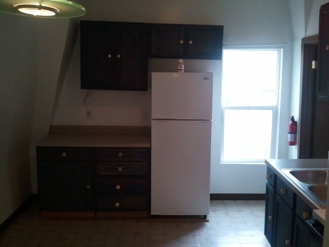 Building Photo - 507 N 57th Ave W