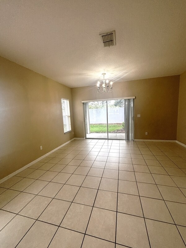 Foto del edificio - 10684 Savannah Wood Ct