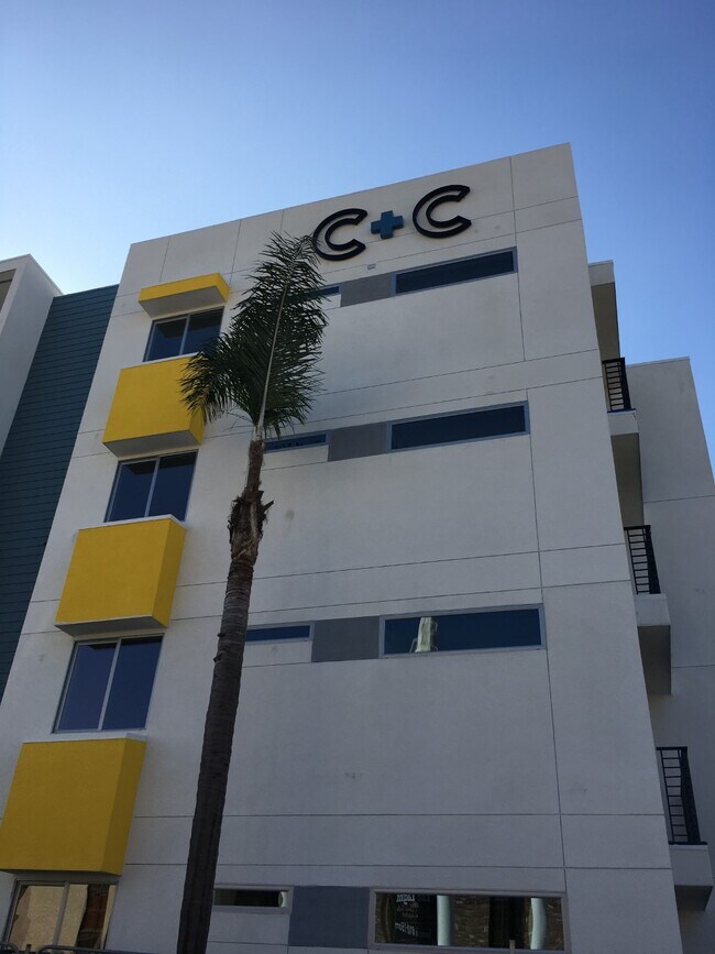 Foto del edificio - C + C Flats on Church and Center