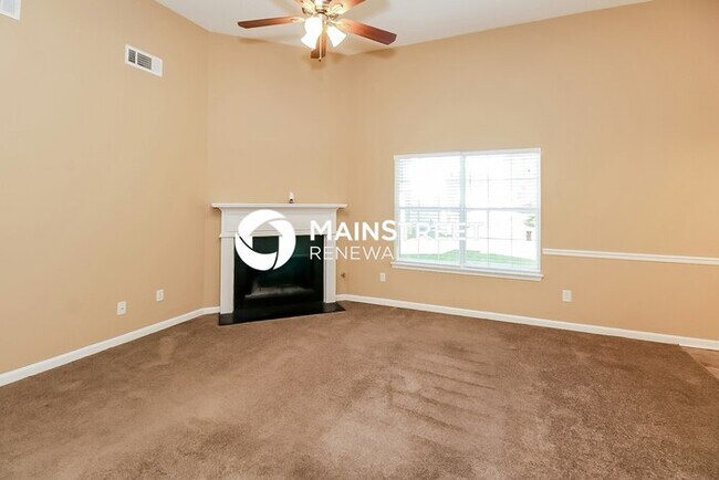Foto del edificio - 3 Bedroom Pet-Friendly Home in Fayettevill...