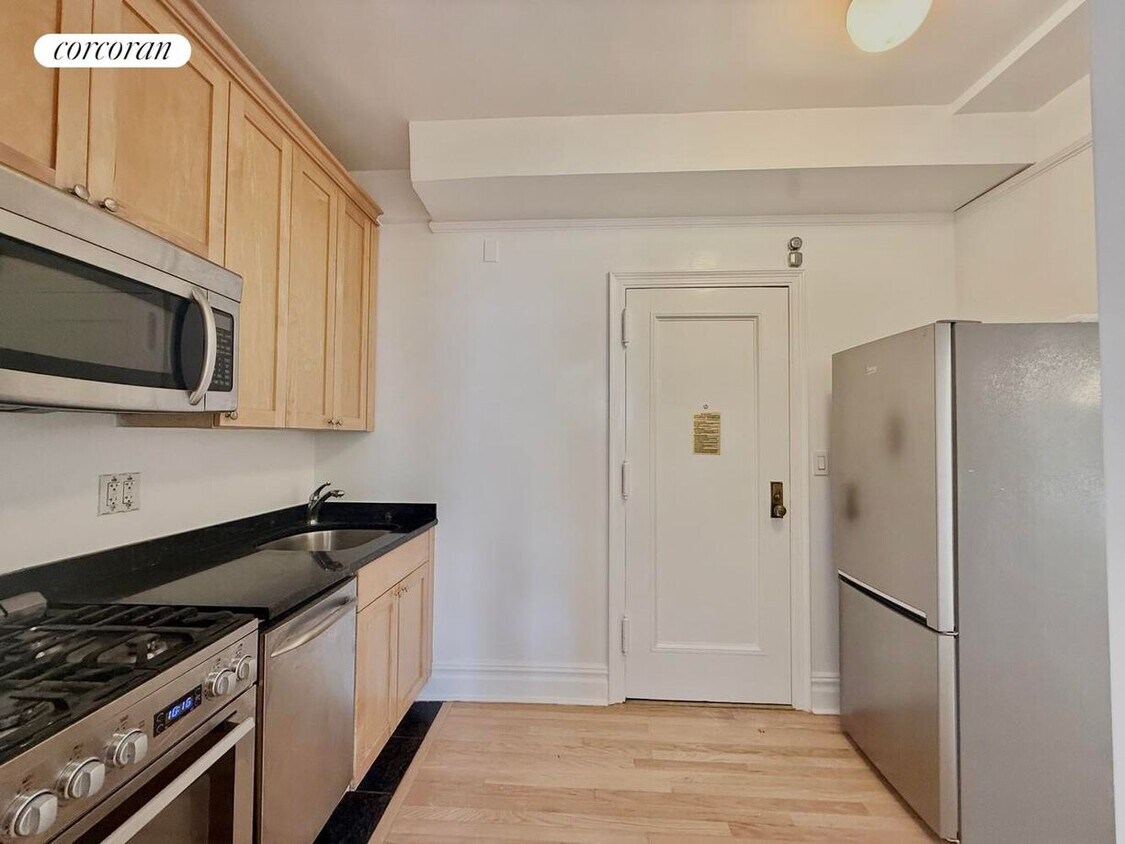 Foto del edificio - 210 E 68th St