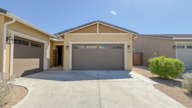 Building Photo - 2041 W Sierra Sunset Trail