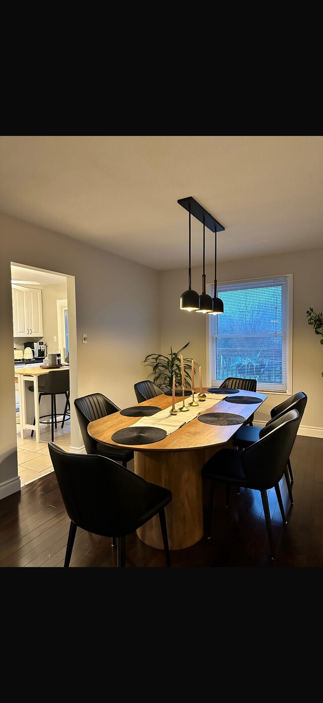 Photo du bâtiment - 577 Elliott Cres