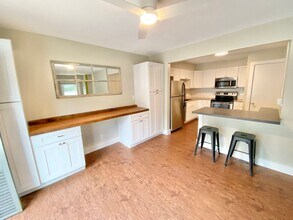 Building Photo - 180 Ledgewood Cir