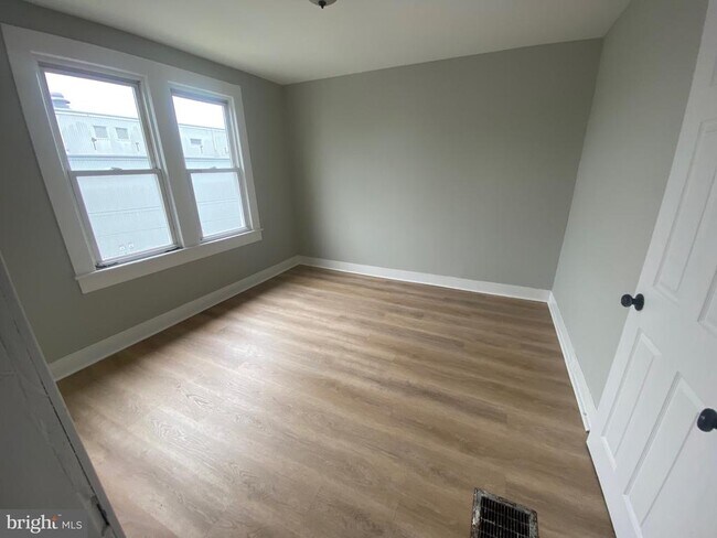 Foto del edificio - 617 New York St