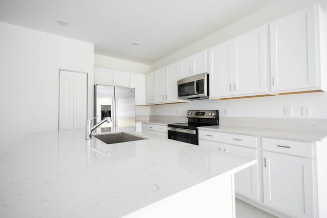 Building Photo - 4553 Meyerson Pl