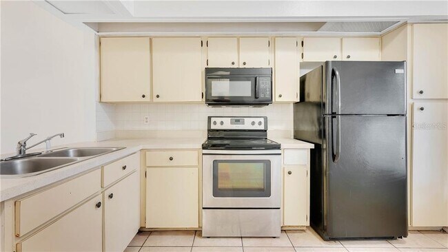 Foto del edificio - 2909 Eastern Willow Avenue