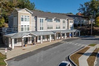 Building Photo - Hilltop BP4