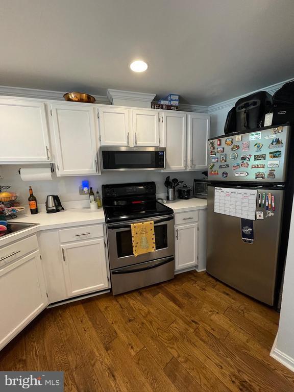 Building Photo - 7321 Castleberg Ct