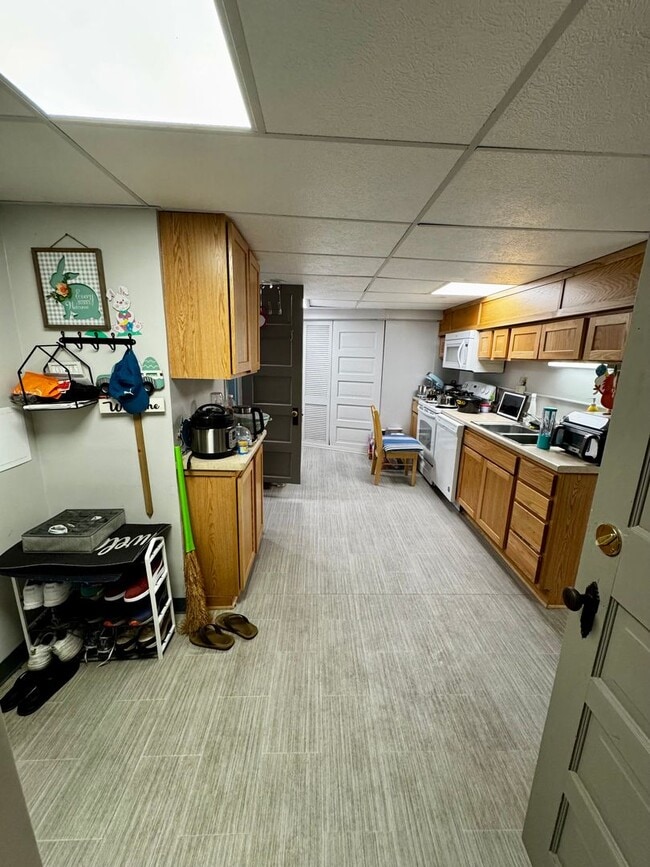 Building Photo - 418 Ash Ave