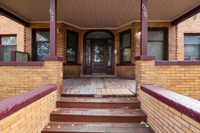 Interior Photo - 626 E. Ferry - FDR