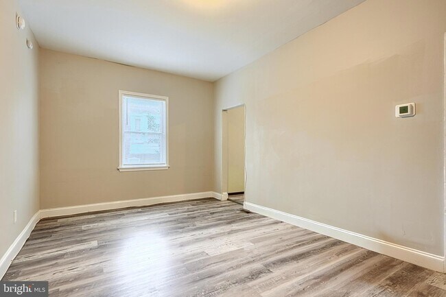Building Photo - 1511 Carswell St