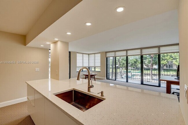 Foto del edificio - 799 Jeffery St