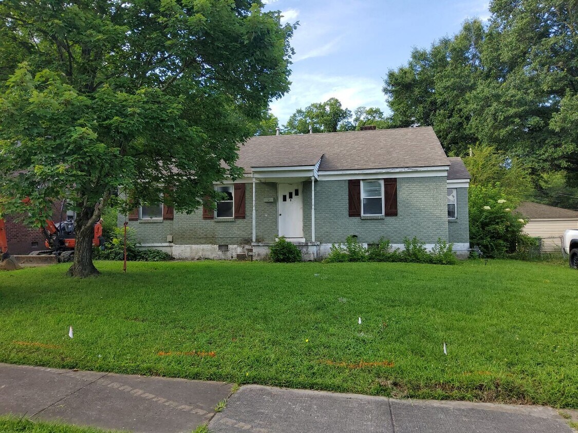 Building Photo - 4337 Emily Ave