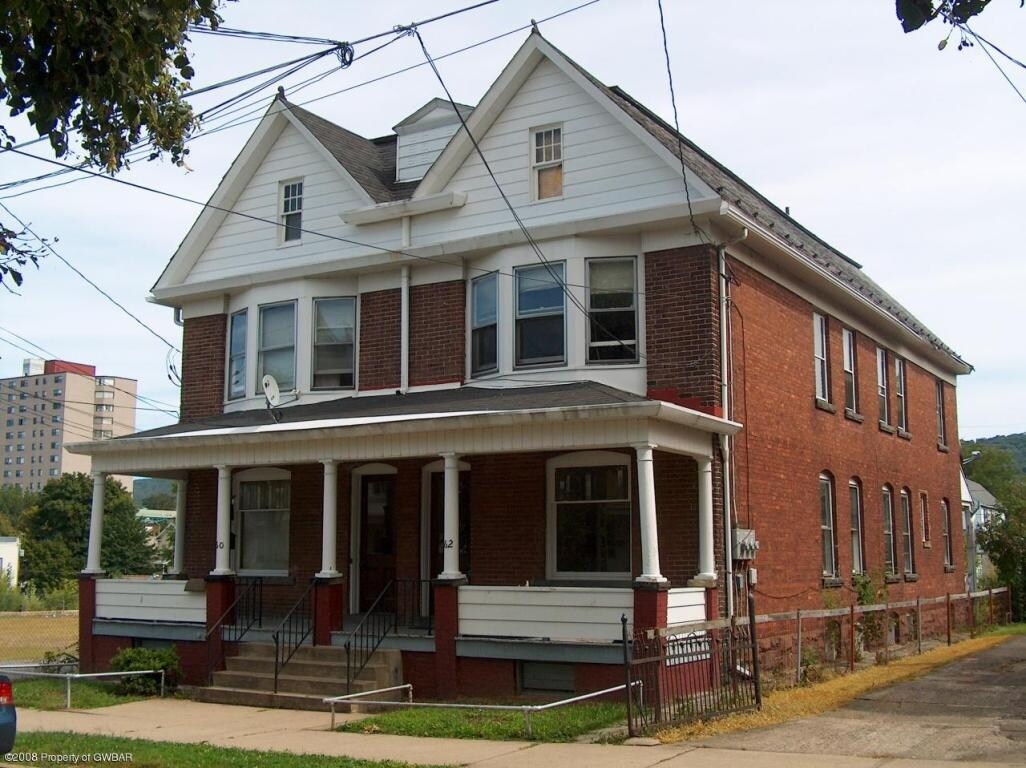 Primary Photo - 60-62 Grant St S
