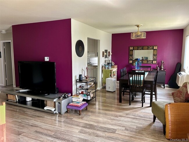 Building Photo - 40 Scarborough Ln