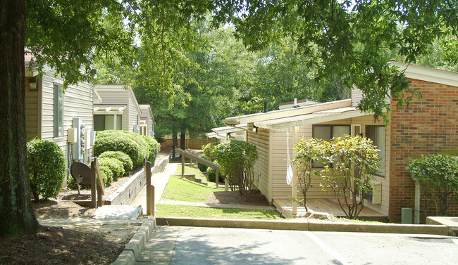 Building Photo - Brookdale Apartments