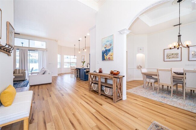Building Photo - 8724 Kenmure Cove