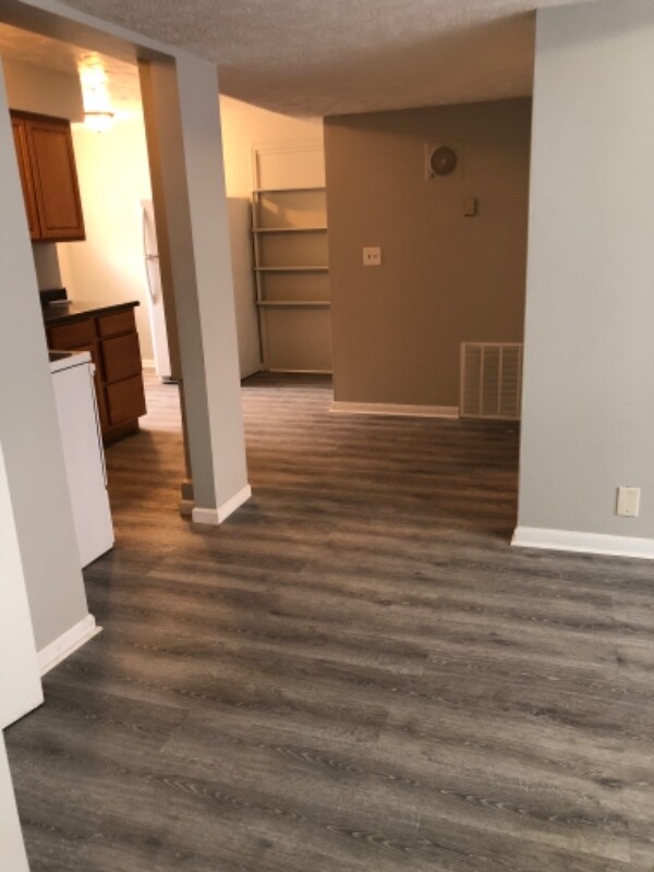 Building Photo - 4438 N 61st St