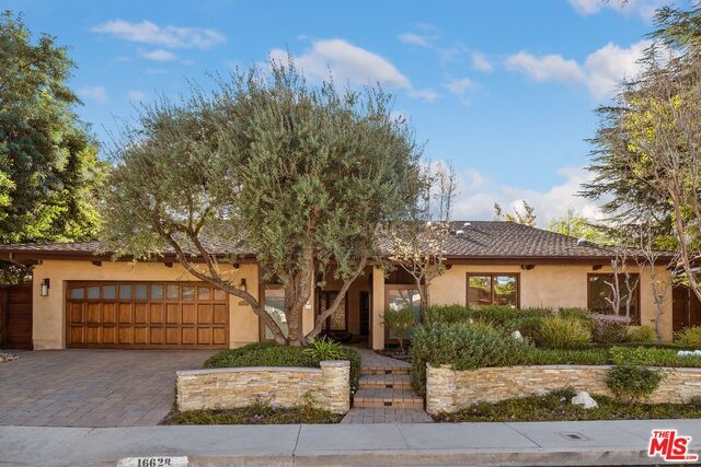Building Photo - 16628 Park Ln Cir