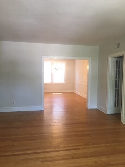 Building Photo - 7514 Byron Pl