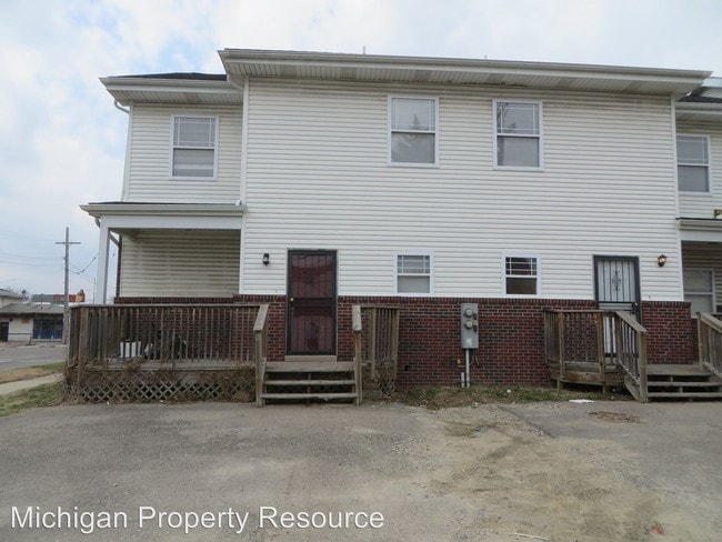 Building Photo - 3 br, 2.5 bath House - 3399 Ewald Circle