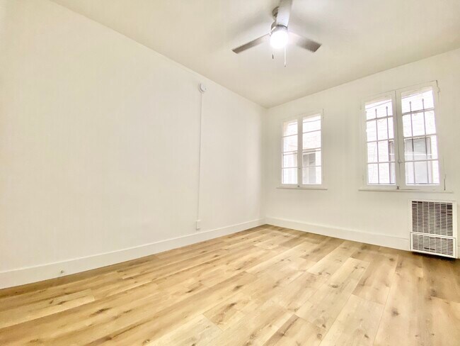 Foto del edificio - 103 S Edgemont St Los Angeles, CA 90004