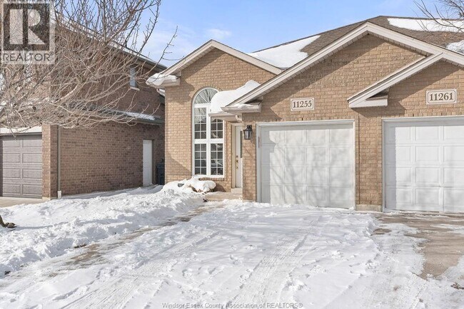 Photo du bâtiment - 11255 Timber Bay Crescent