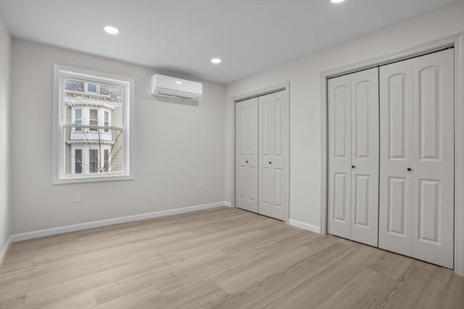 Building Photo - 53 Comstock Ave