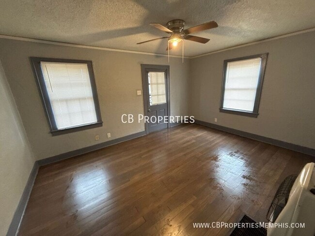 Building Photo - 723 Roanoke Ave