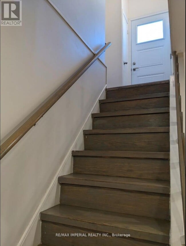 Building Photo - 65 Northey Dr