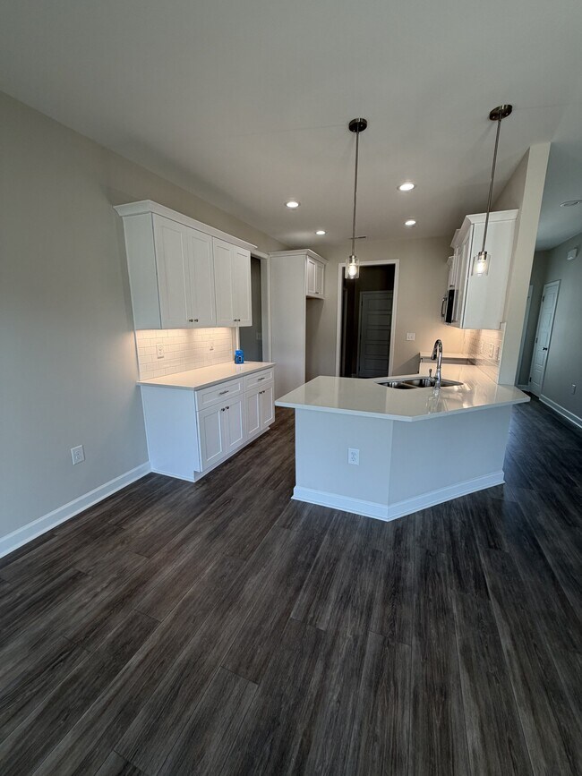 Foto del edificio - 405 Creeks Edge Dr