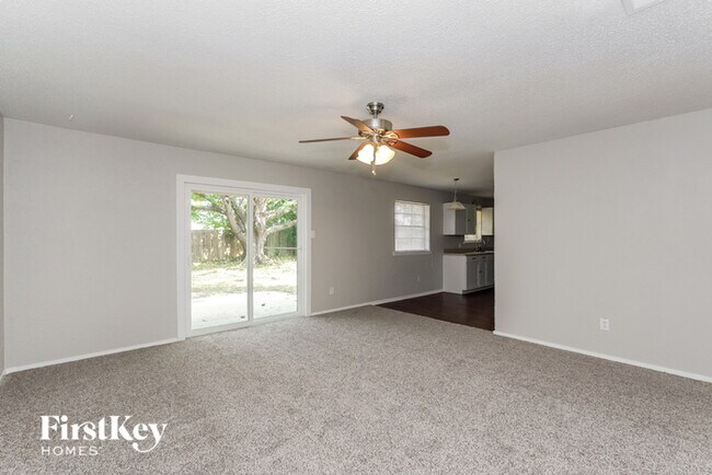 Building Photo - 1409 Harrison Ln