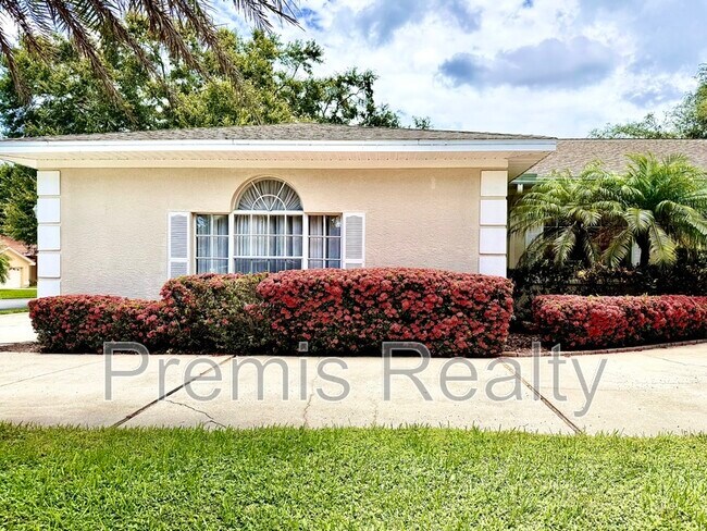 Photo - 642 Weathersfield Dr House