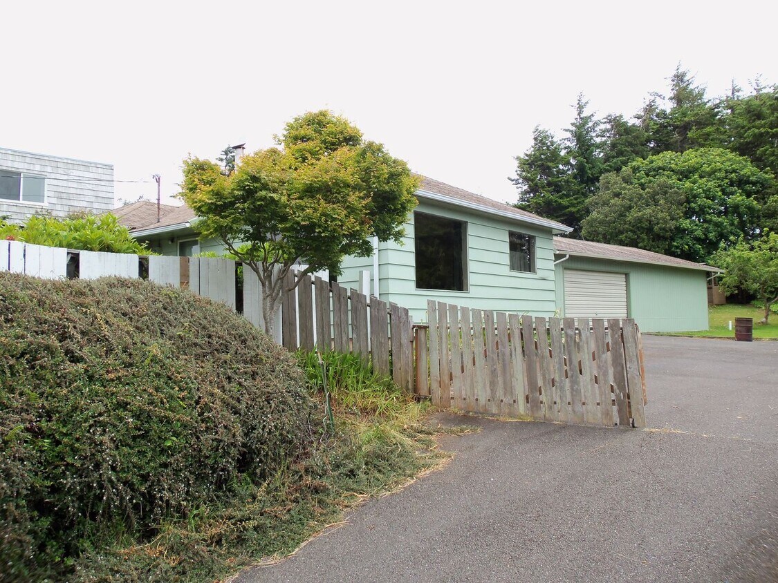 Primary Photo - 91738 Cape Arago Hwy