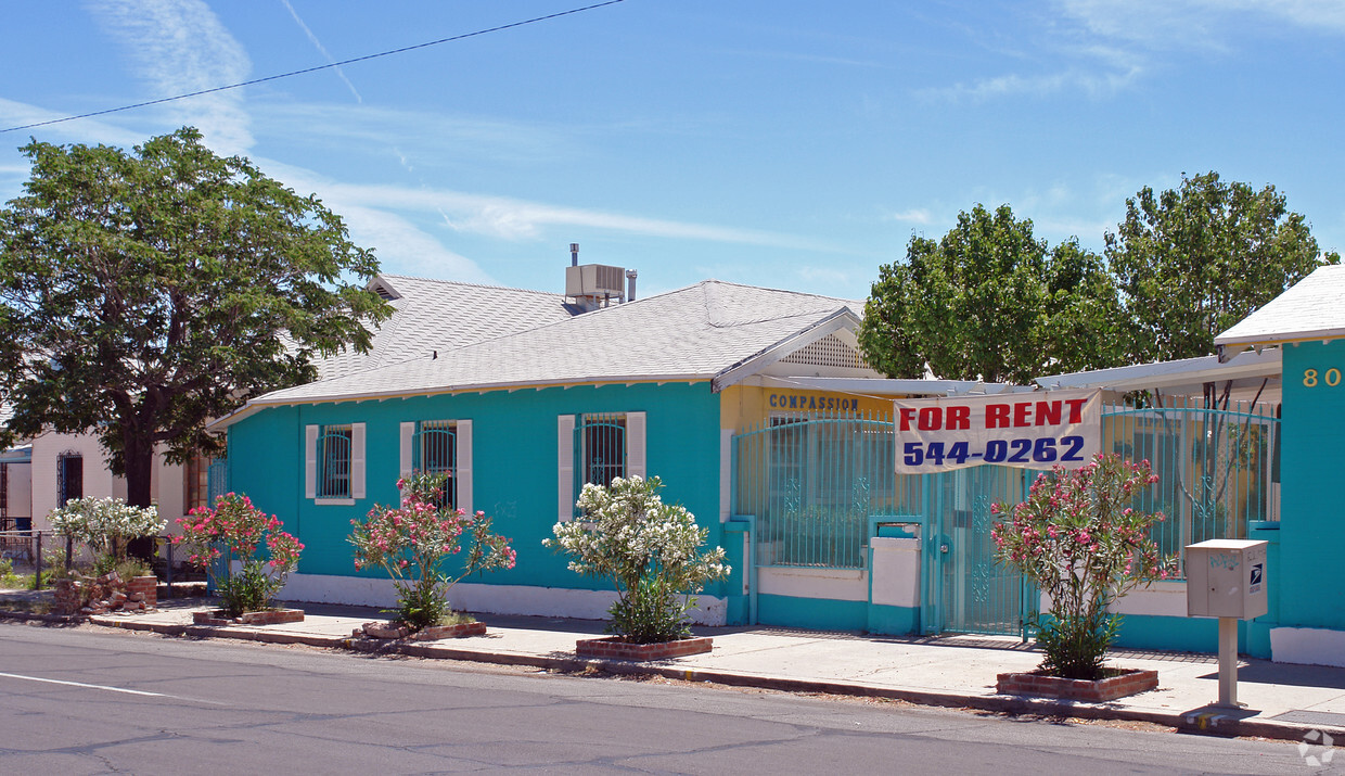 Building Photo - 804 Arizona Ave