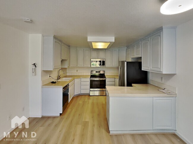 Building Photo - 60 Keever Ct