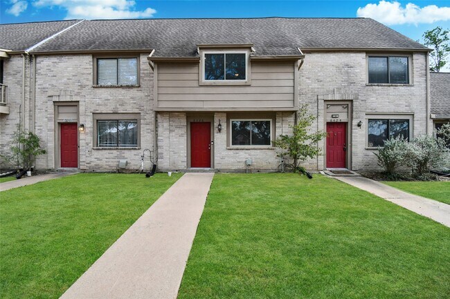 Building Photo - 6426 Kentwick Dr