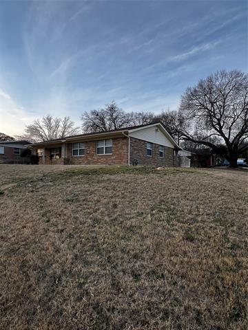 Foto del edificio - 8300 Doreen Ave