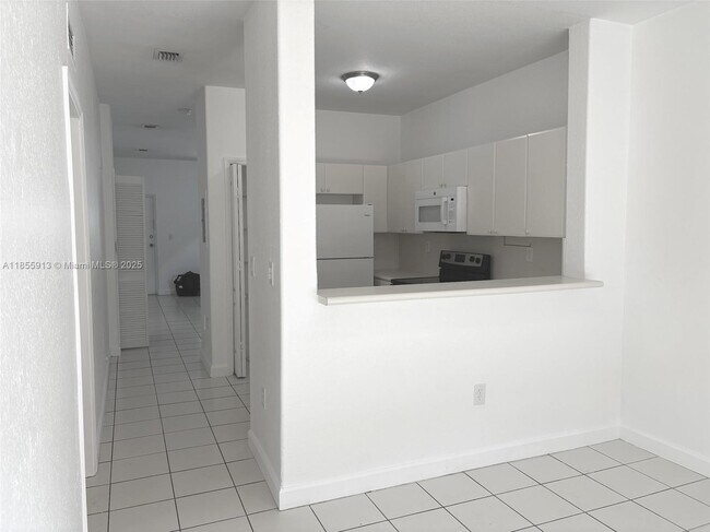 Foto del edificio - 1663 SE 27th Dr