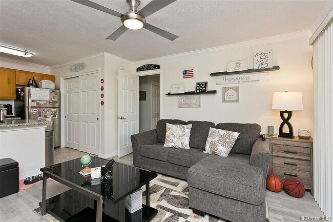 Foto del edificio - 94-1068 Kaukahi Pl #L5