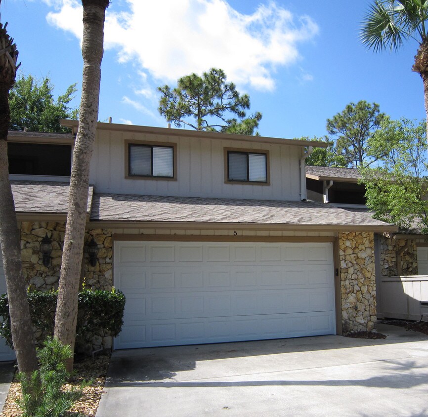 Primary Photo - 1800 Spruce Creek Blvd