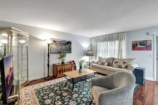 Foto del edificio - 288 Tuscany Ln