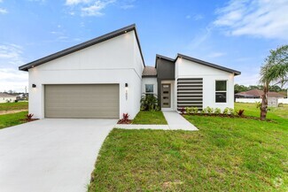 Building Photo - 1057 Sabine Pl