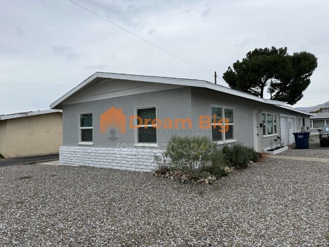 Photo - 1365 Stillman Ave Apartment