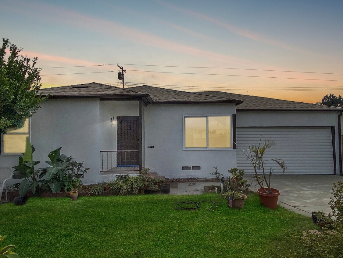 8812 Beverly Rd, Pico Rivera, CA 90660 House Rental in Pico Rivera