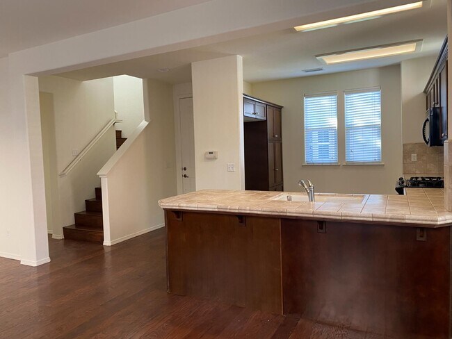 Foto del edificio - 3984 Trenton Ave