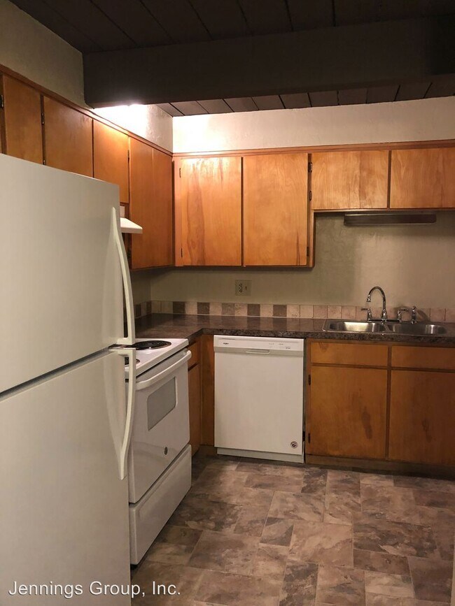 Building Photo - 3498-3498 Onyx Pl